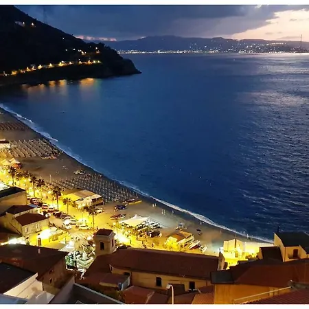 Sea 26 * Scilla